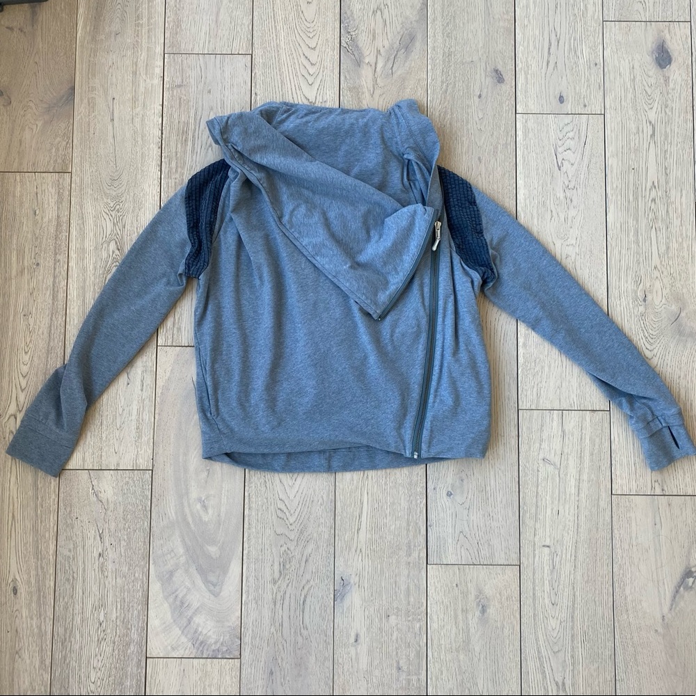 Lululemon gray asymmetrical zip jacket 8